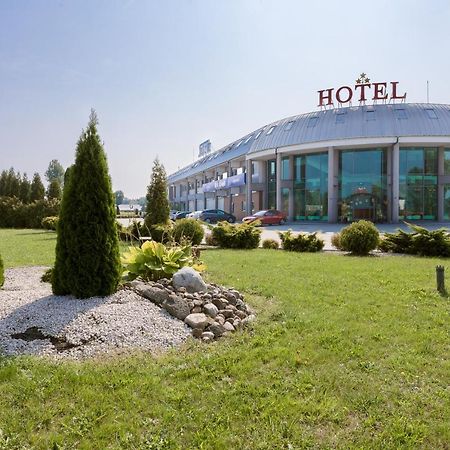 מאחובה Hotel Sezam מראה חיצוני תמונה
