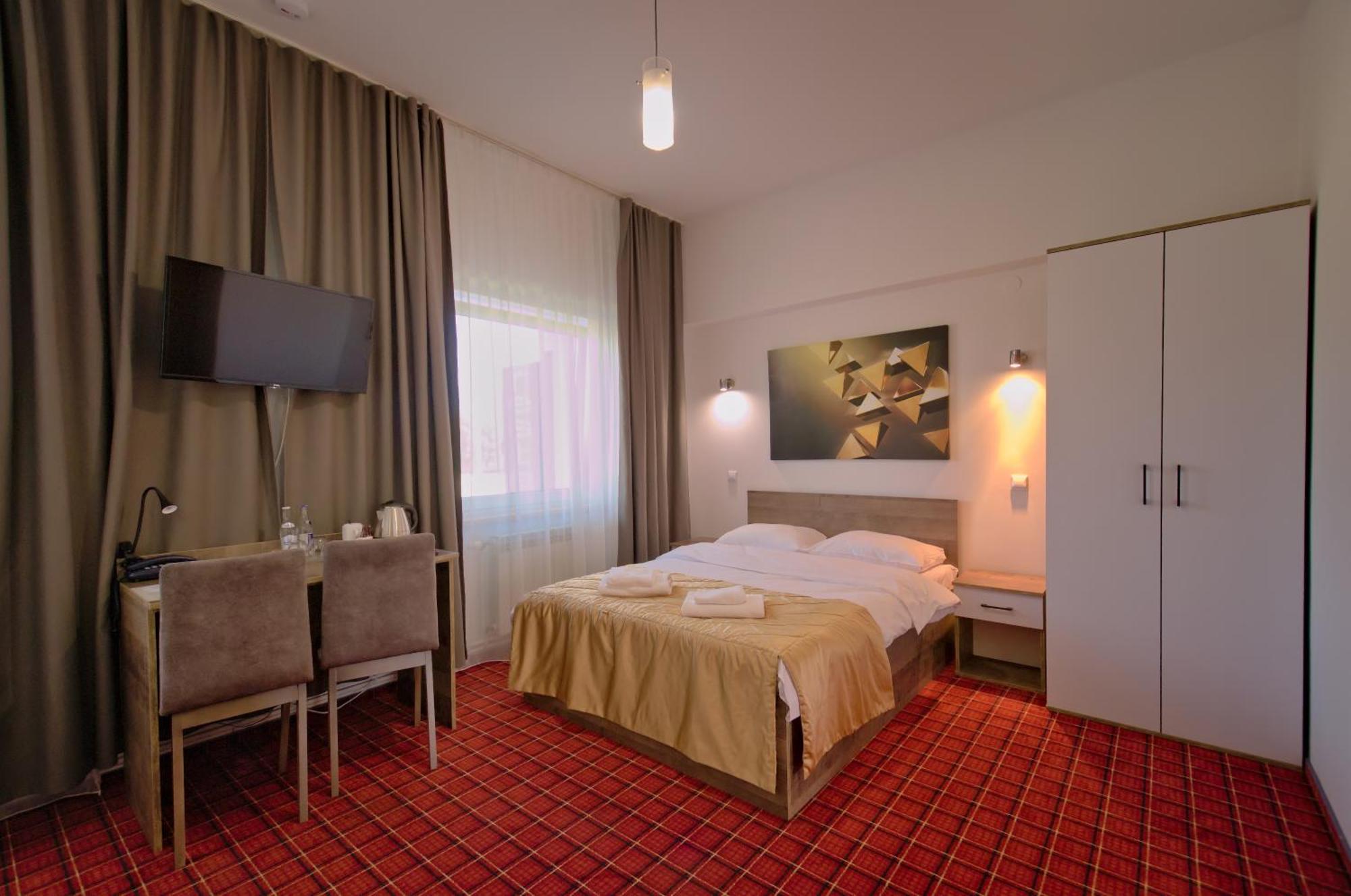 מאחובה Hotel Sezam מראה חיצוני תמונה